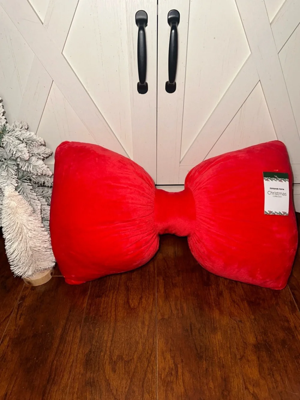 Christmas Red Holiday Decorative Bow Pillow